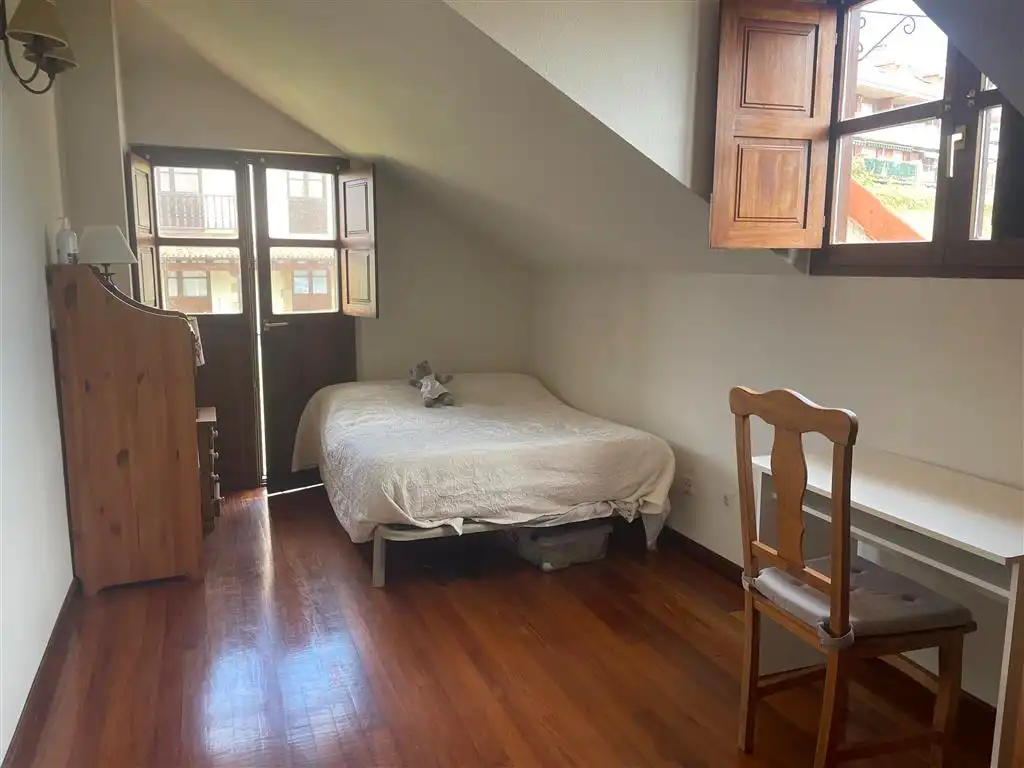 Bedroom of Flat for sale in San Vicente de la Barquera  with Heating, Parquet flooring and Furnished