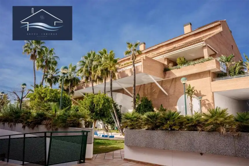 Villa mit Terrasse zum Verkauf in Playa de San Juan - El Cabo de las Huertas, imagen 4