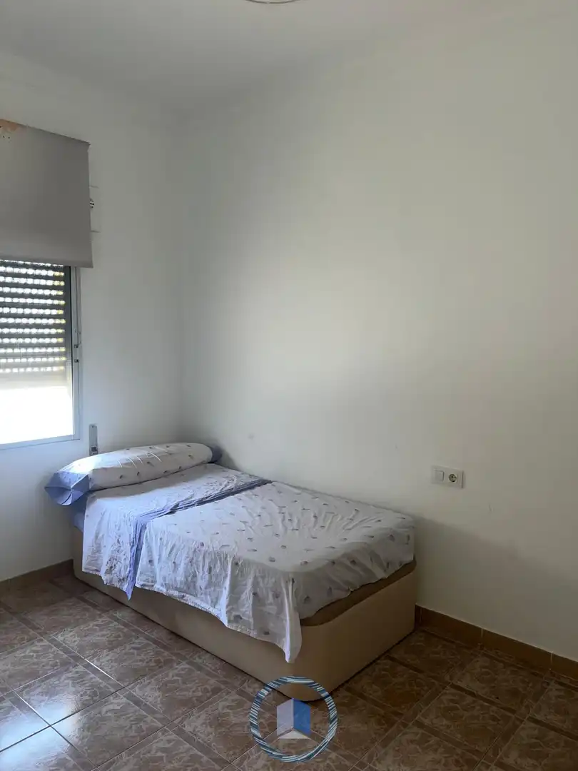 Dormitori de Casa o xalet en venda en Tocina