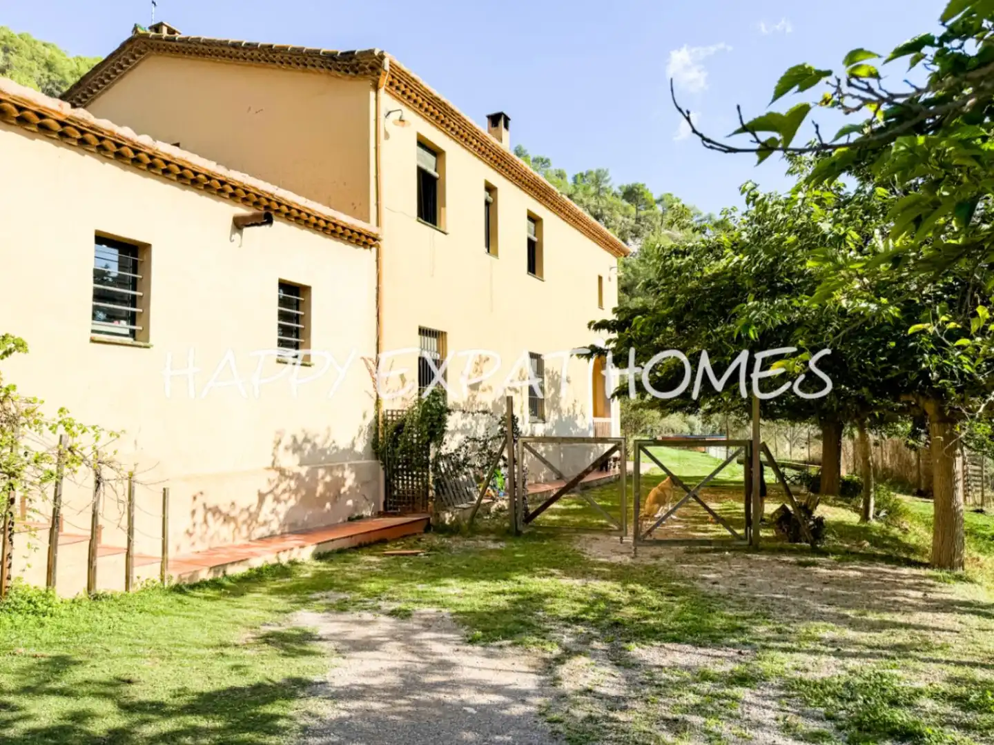 Vista exterior de Finca rústica en venda en Sant Pere de Ribes amb Calefacció, Jardí privat i Terrassa