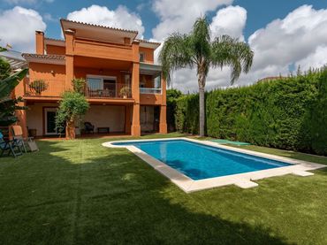 Casa con piscina in vendita a Hipódromo - Cerrado del Águila