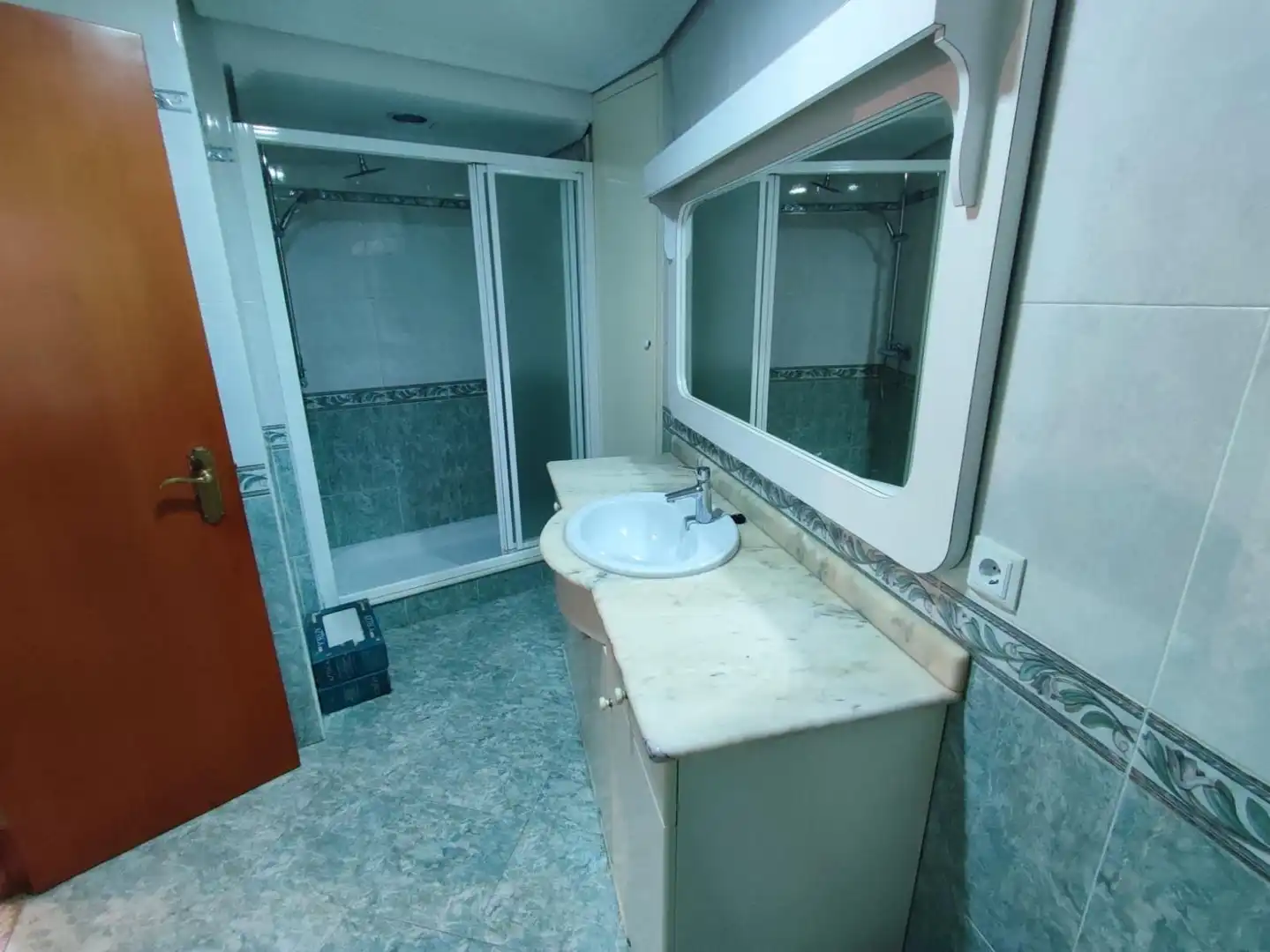 Baño de Piso en venta en Bellreguard