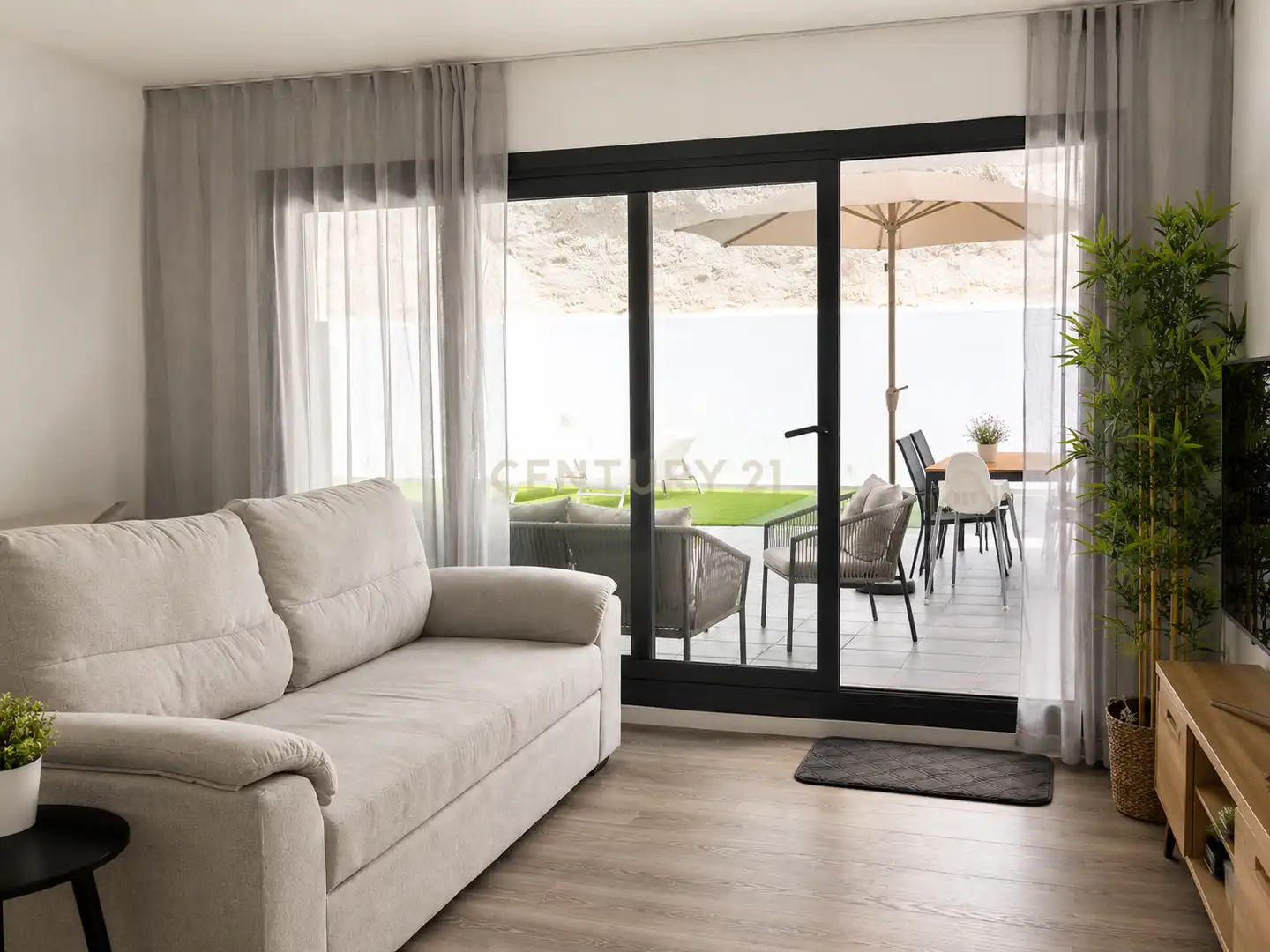 Wohnzimmer von Wohnungen zur Miete in Benalmádena mit Klimaanlage, Waschmaschine und Gemeinschaftspool
