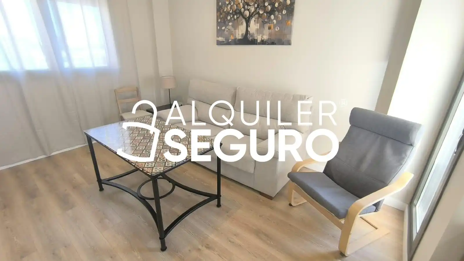 Vista exterior de Piso de alquiler en Sevilla con Aire acondicionado, Trastero y Piscina