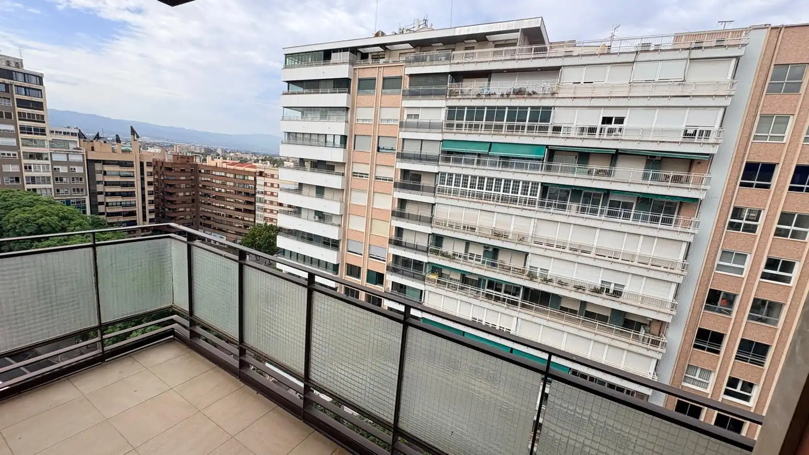 Pis amb terrassa en venda a Plaza Santa Gertrudis 2, ático, imagen 2