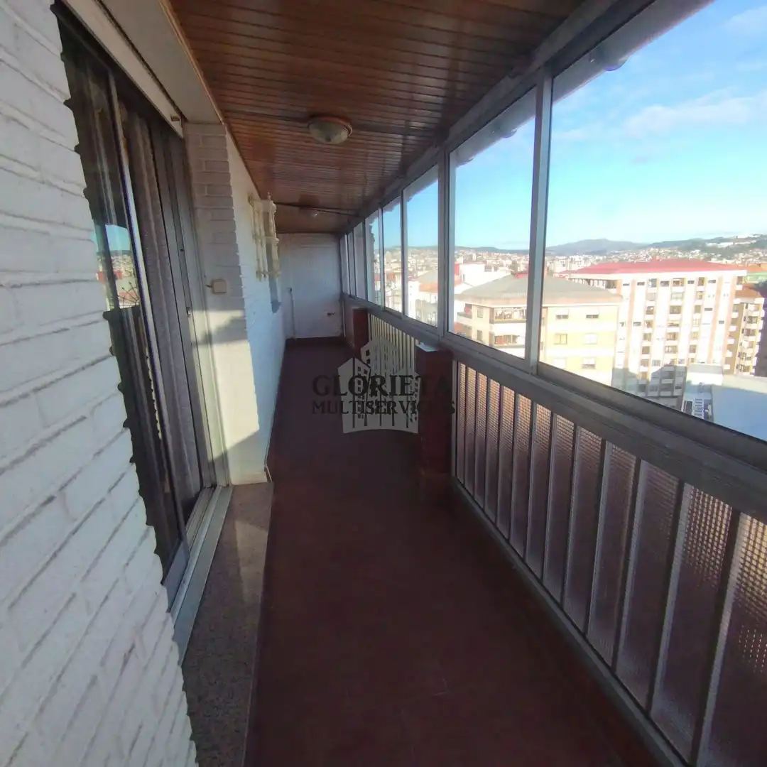 Terraza de Piso en venta en Vigo  con Calefacción, Parquet y Terraza