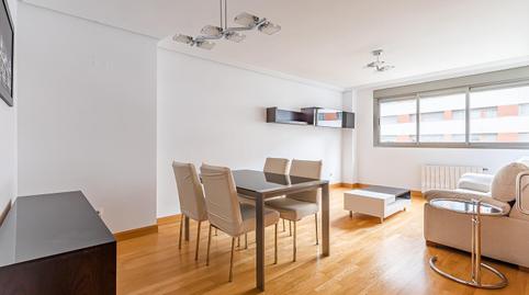 Foto 2 de Piso de alquiler en Calle Omega, Valdebernardo - Valderribas,  Madrid Capital