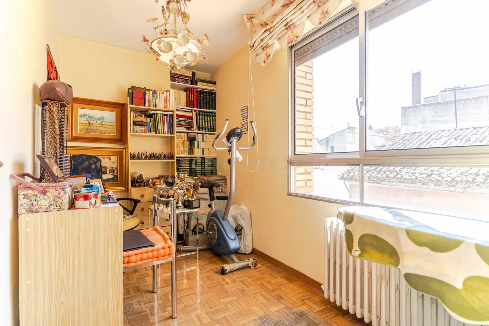 Habitación de Piso en venta en Granada con Trastero y Balcón