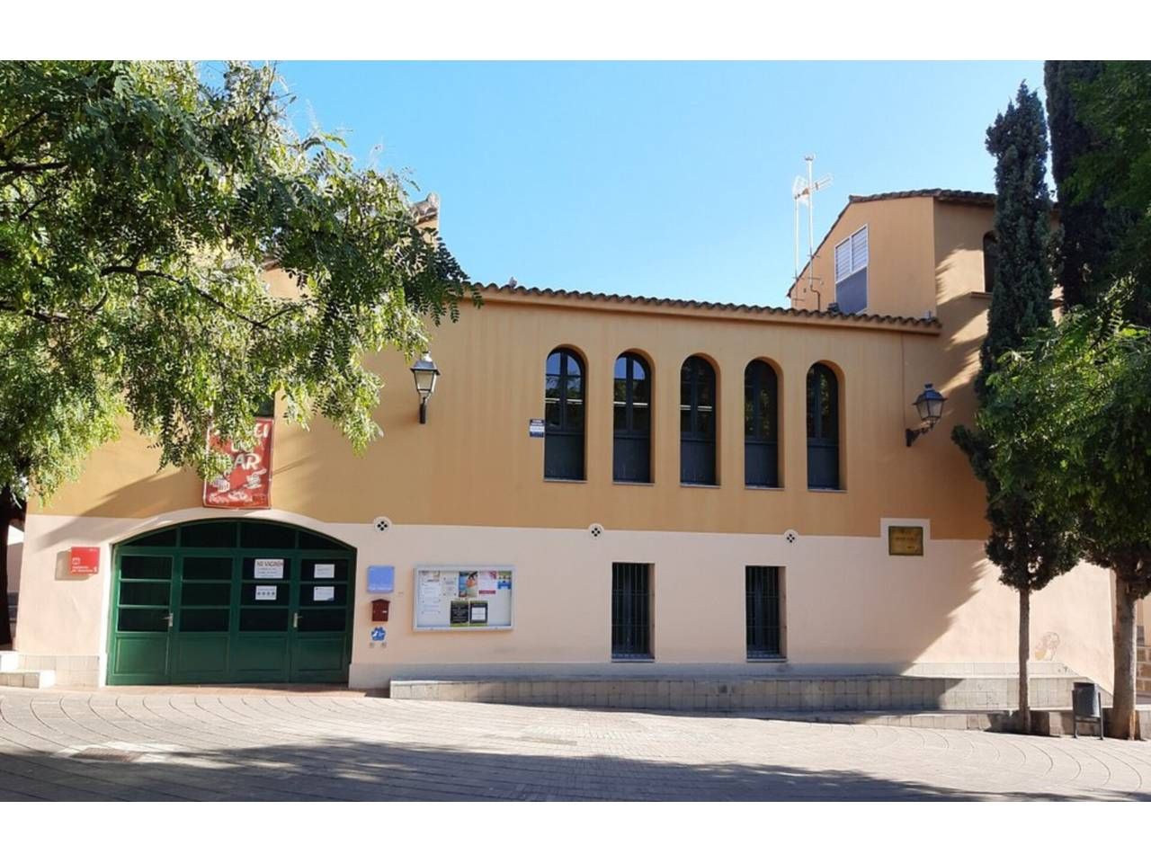 Vista exterior de Pis en venda en Santa Coloma de Gramenet