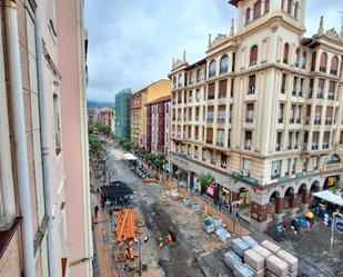 Vista exterior de Pis de lloguer en Barakaldo  amb Calefacció, Moblat i Forn