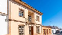 Vista exterior de Casa o xalet en venda en Pilas amb Aire condicionat, Terrassa i Balcó