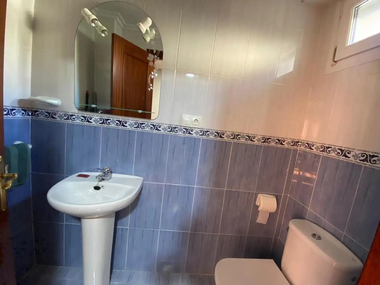Baño de Casa o chalet de alquiler en Castro-Urdiales con Calefacción y Jardín privado