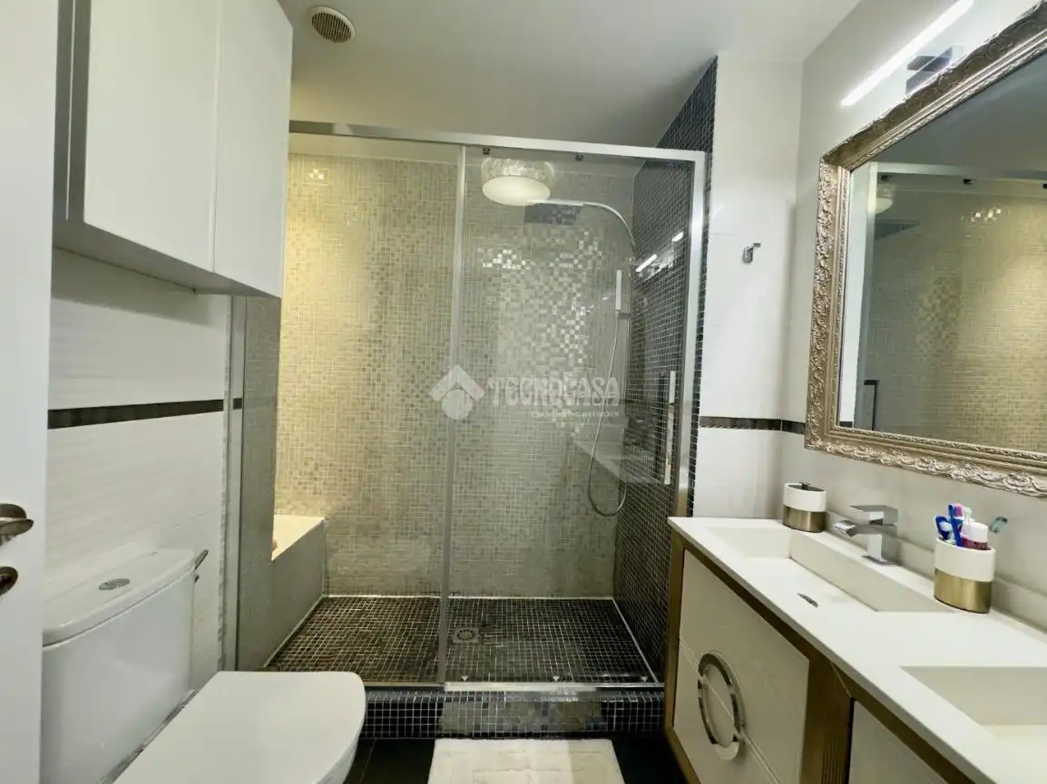 Baño de Piso en venta en Las Rozas de Madrid con Aire acondicionado, Calefacción y Terraza