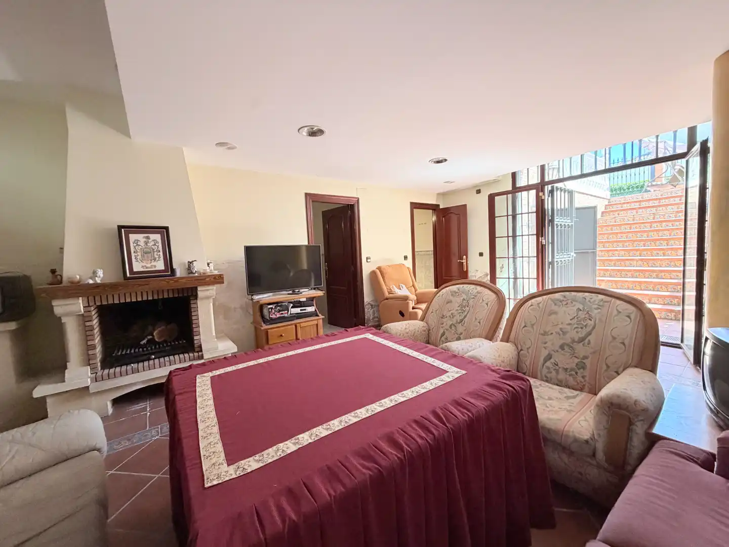 Sala d'estar de Casa o xalet en venda en Bormujos amb Aire condicionat, Jardí privat i Terrassa
