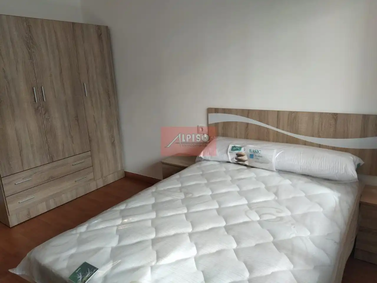 Habitación de Piso de alquiler en Ourense Capital  con Calefacción, Amueblado y Balcón
