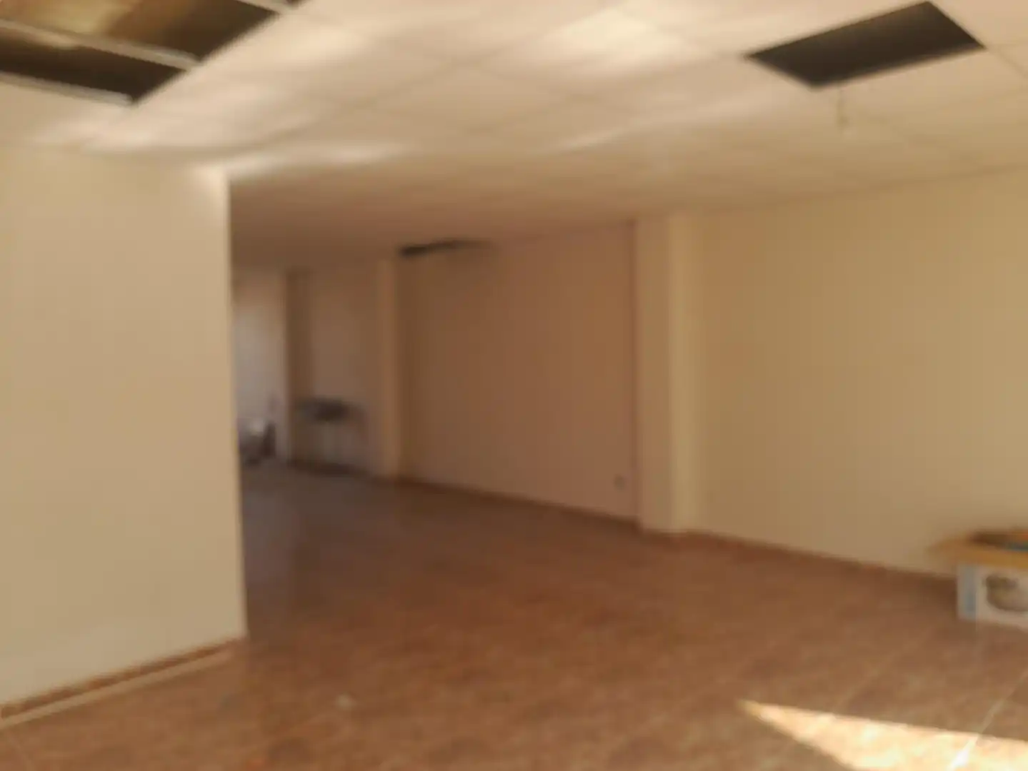 Büro zum Verkauf in Móra d'Ebre mit Terrasse