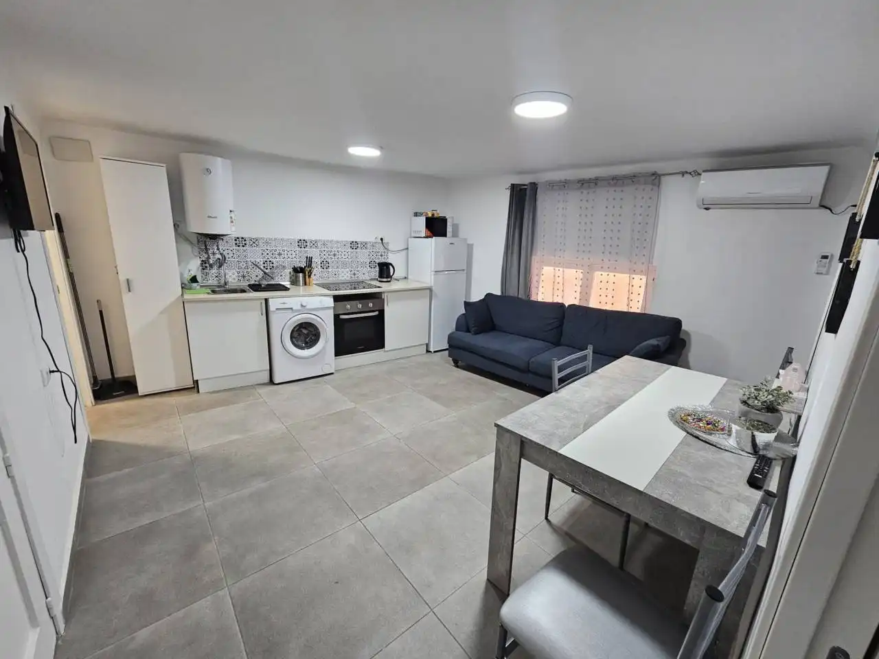 Kitchen of Flat for sale in Alicante / Alacant  with Air Conditioner and Furnished