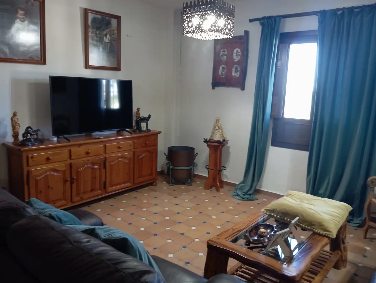 Living room of Houses for sale in La Algaba  with Air Conditioner, Heating and Private garden