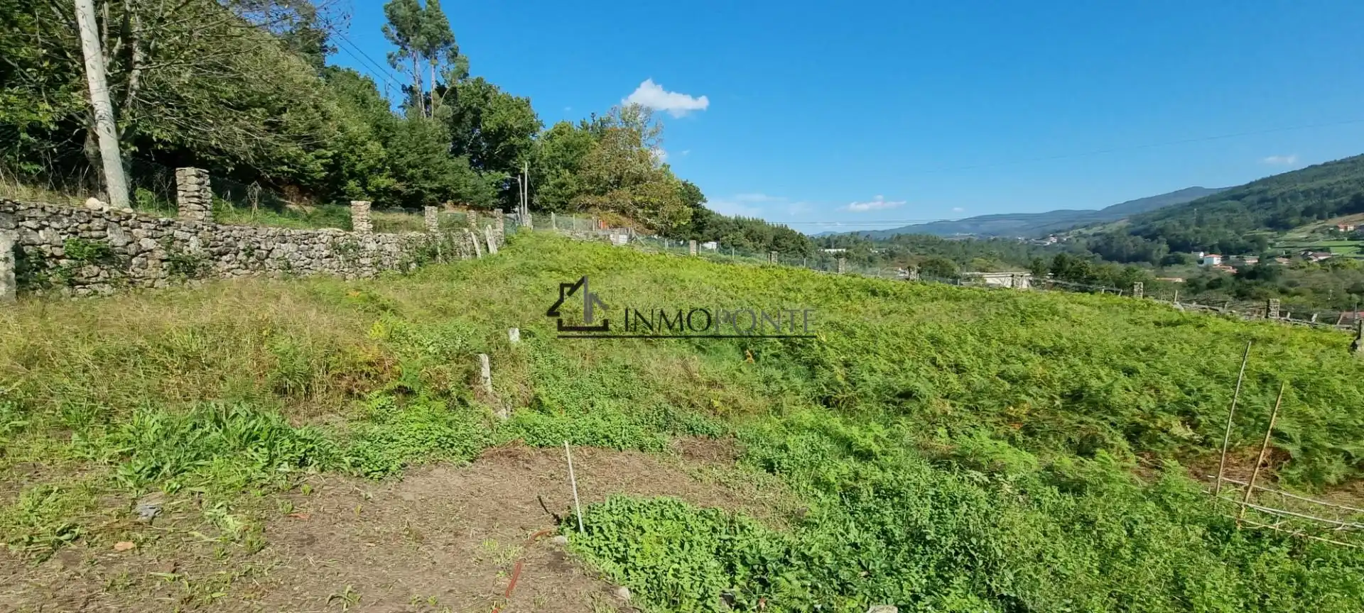 Casa o xalet en venda en Pontevedra Capital  amb Jardí privat