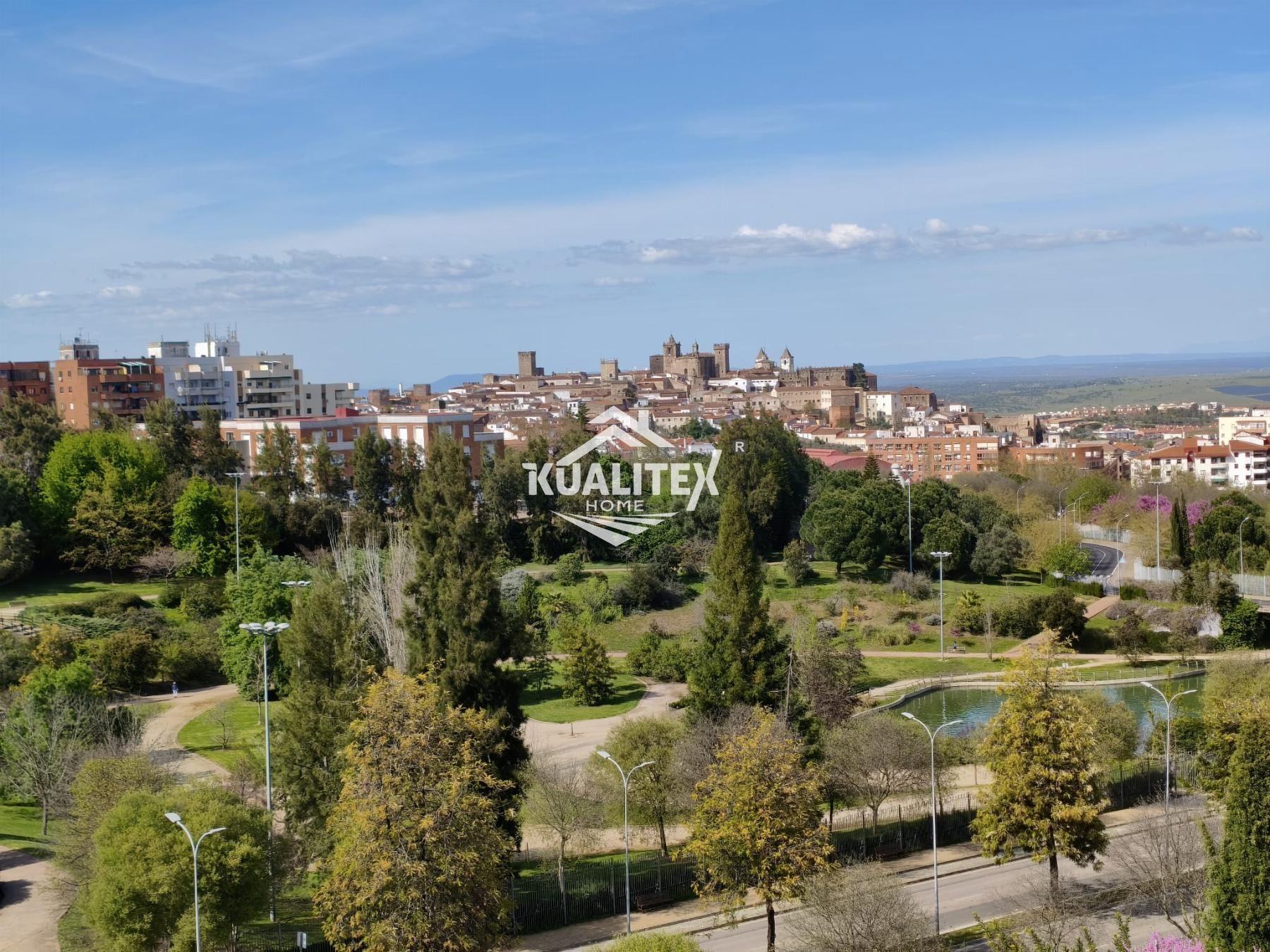 Duplex to rent in Centro