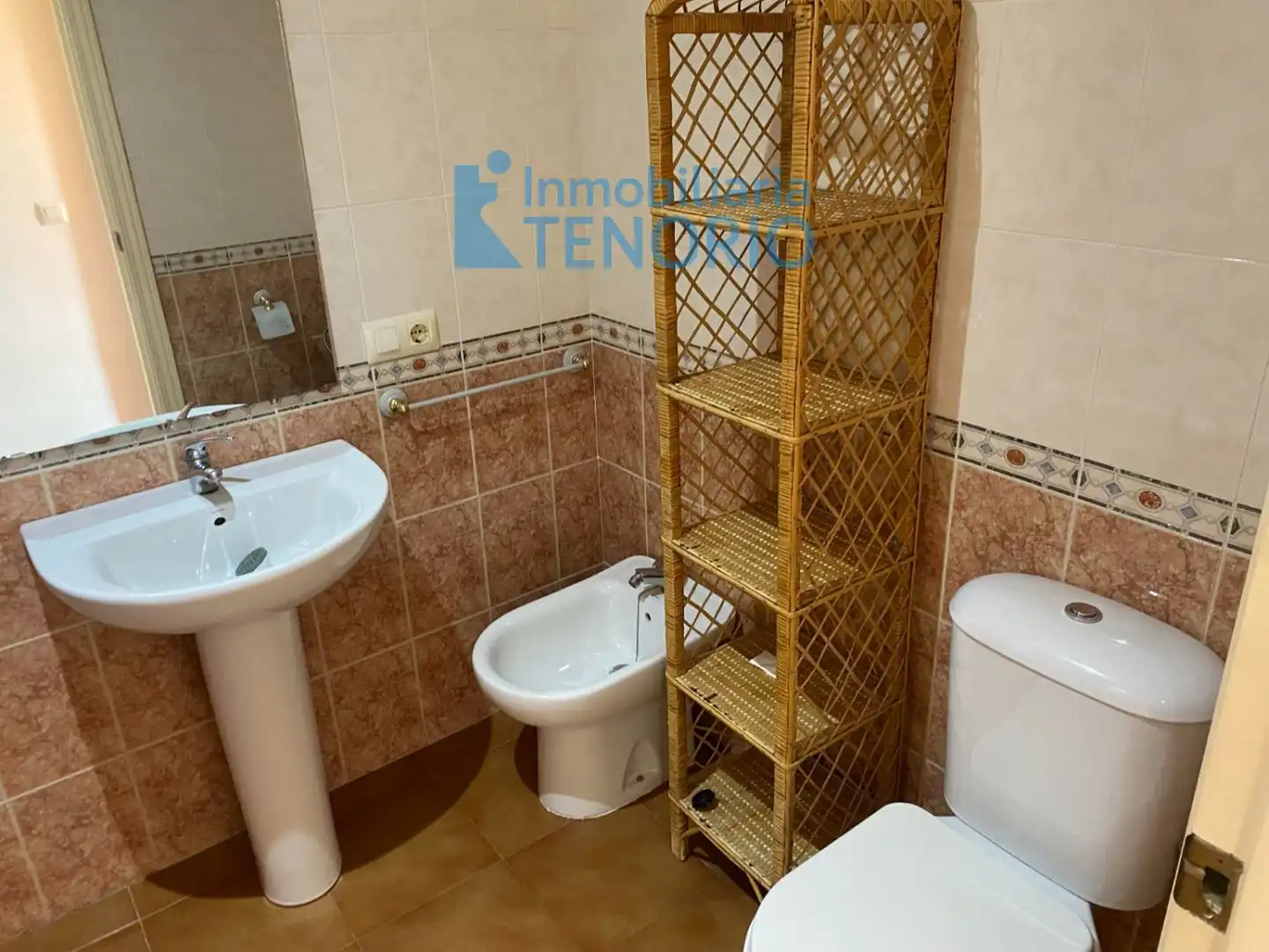 Badezimmer von Dachboden zum Verkauf in La Antilla mit Terrasse, Abstellraum und Gemeinschaftspool