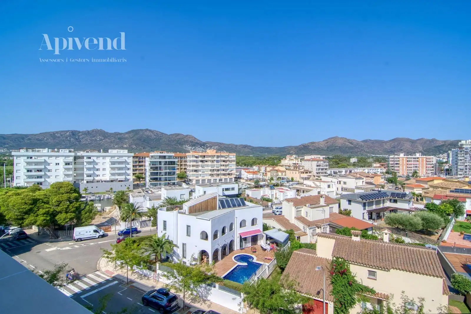Vista exterior de Piso en venta en Roses con Aire acondicionado, Calefacción y Terraza