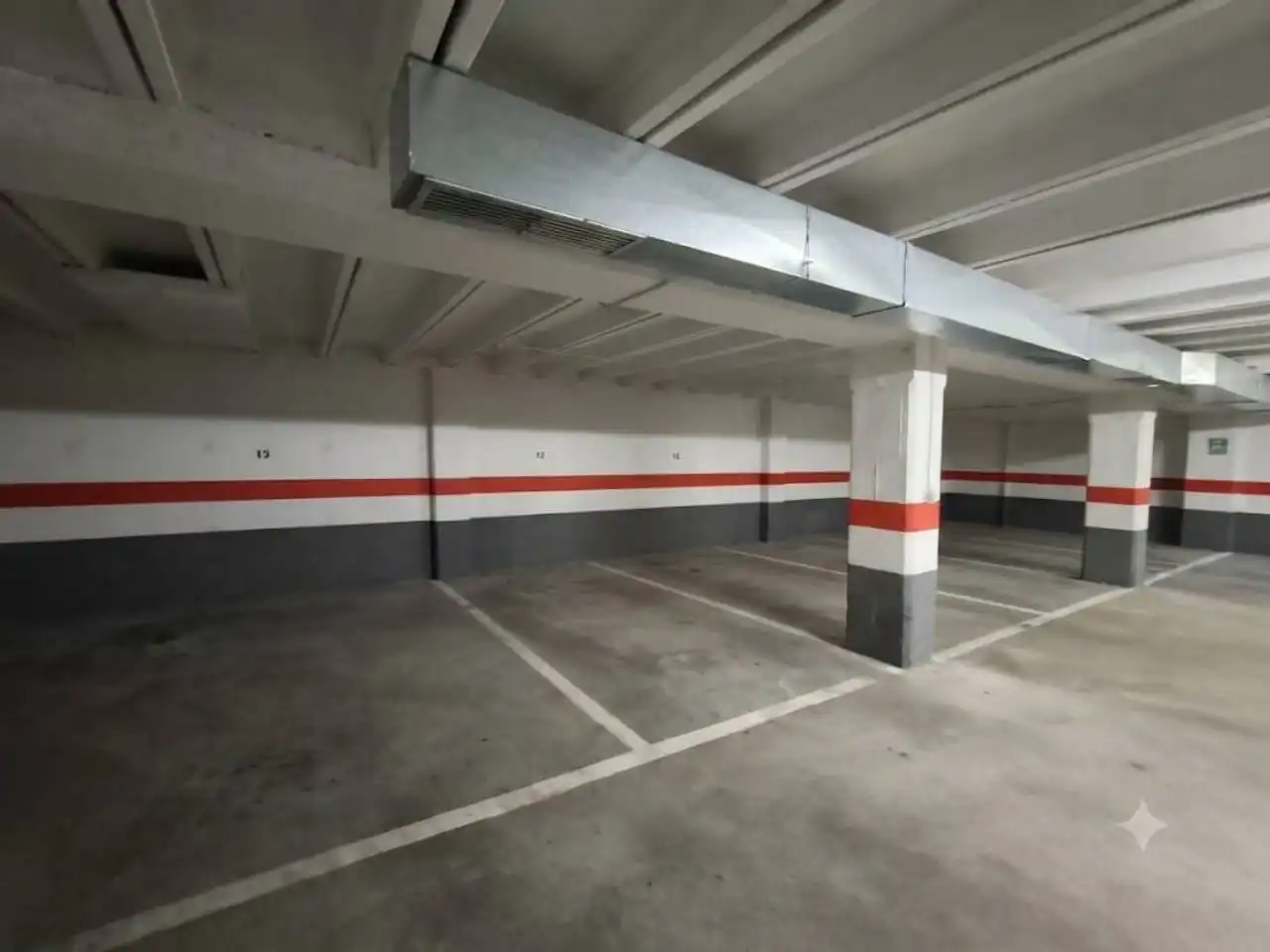 Flat for sale in Calle Sahagún, Universidad - Las Huelgas