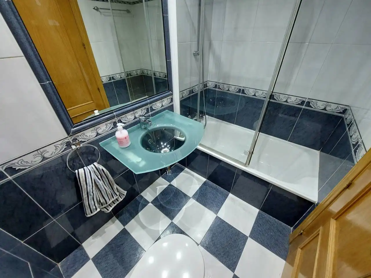 Piso de alquiler en Sector B