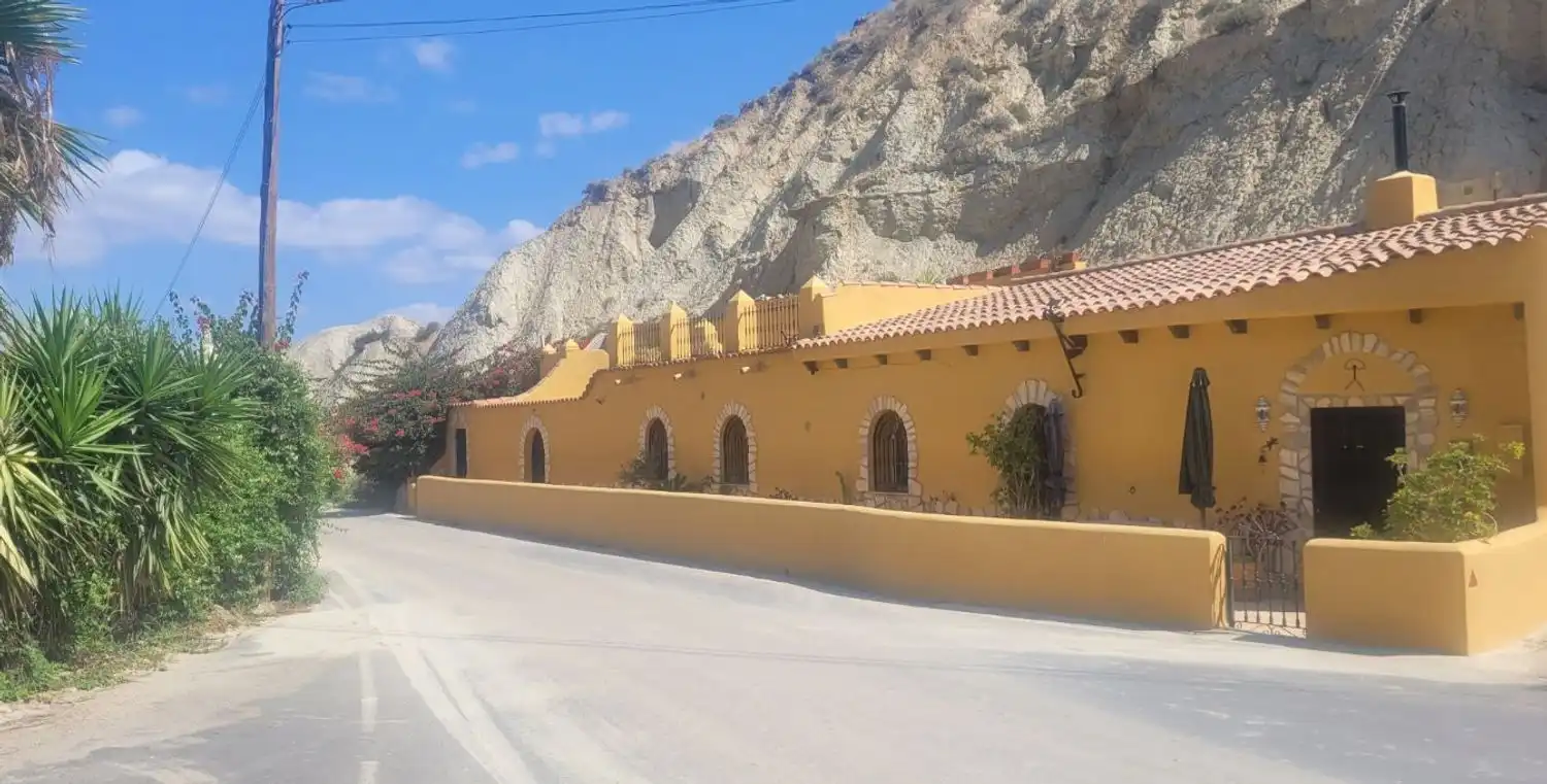 Vista exterior de Casa o xalet en venda en Cuevas del Almanzora amb Aire condicionat, Terrassa i Traster