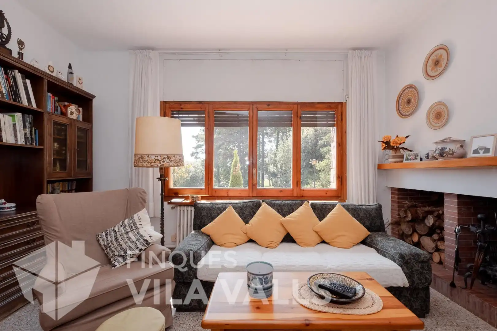 Sala d'estar de Casa o xalet en venda en Sant Quirze Safaja amb Jardí privat