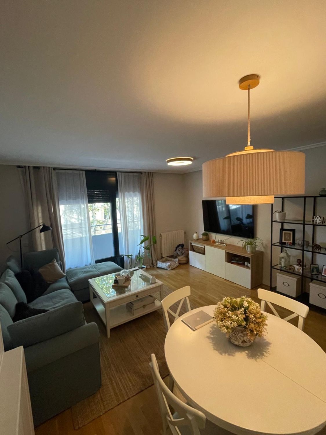 Living room of Flat to rent in  Huesca Capital  with Air Conditioner, Heating and Terrace