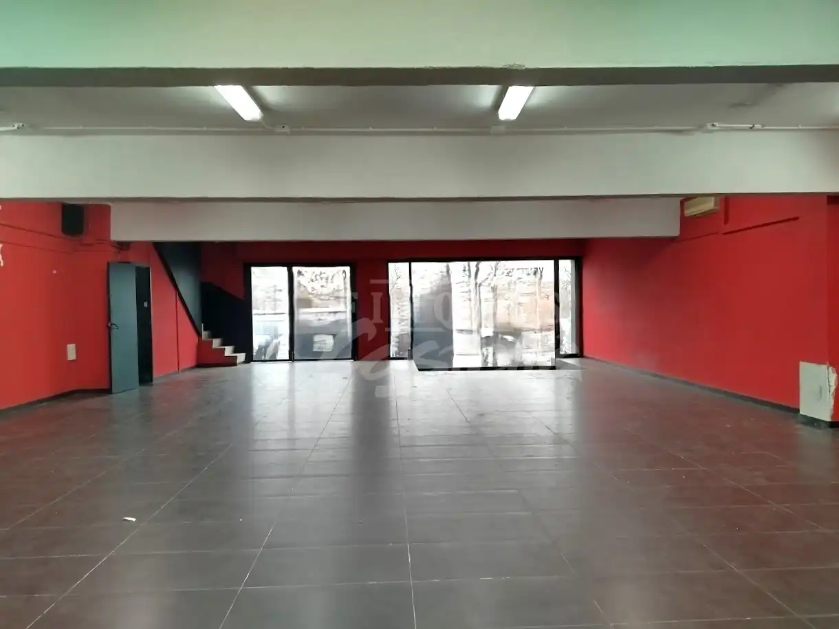 Fabrikhallen zur Miete in Mataró