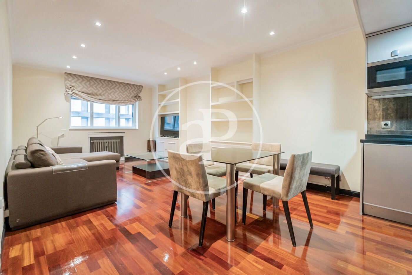 Exterior view of Flat for rent in  Madrid Capital  with Air Conditioner, Heating and Furnished