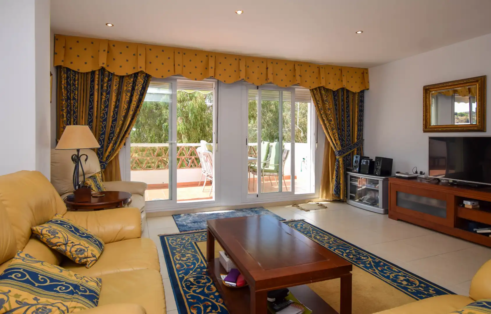 Living room of Attic for sale in Benalmádena  with Air Conditioner, Heating and Terrace