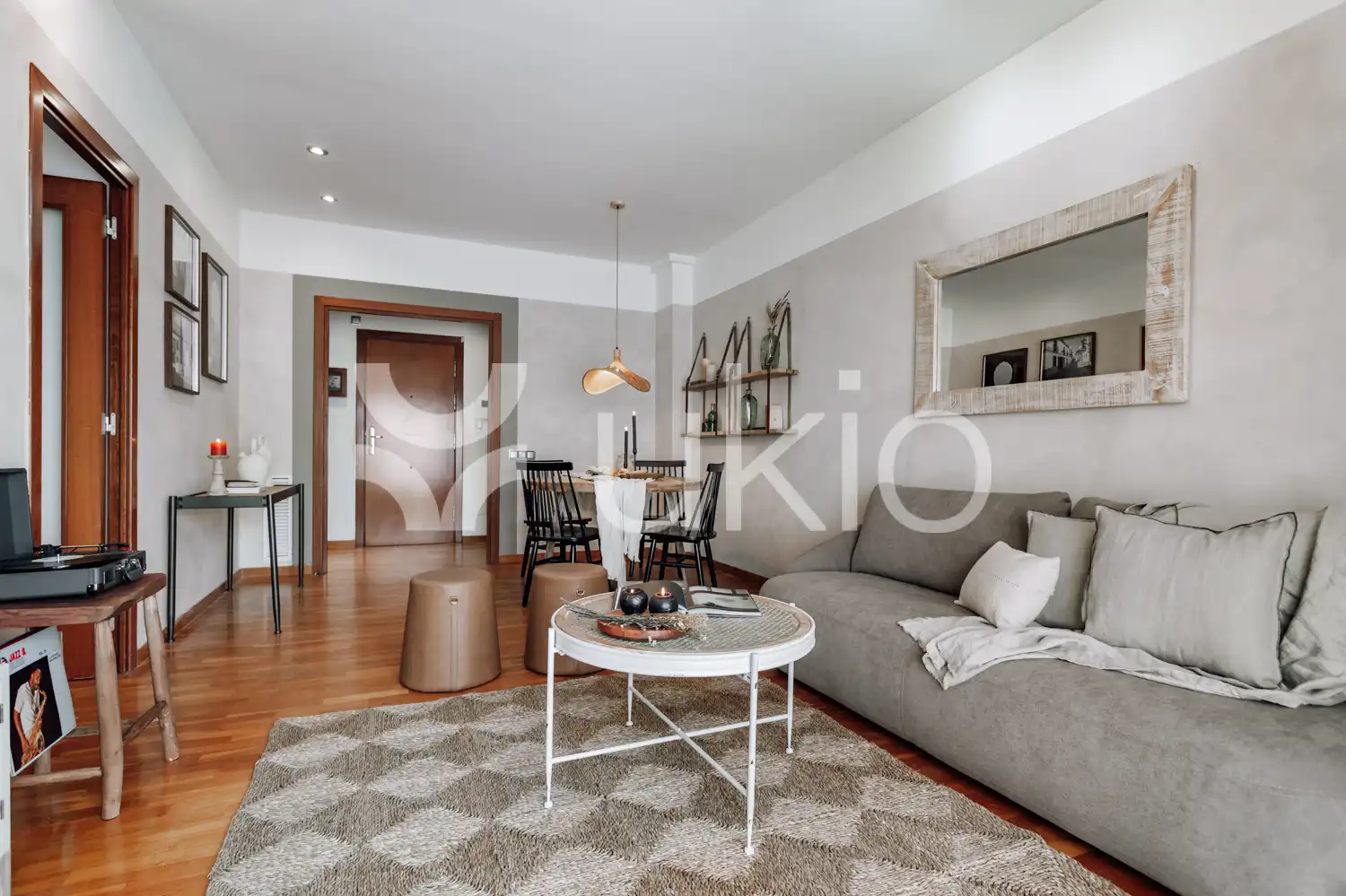 Sala d'estar de Apartament de lloguer en Barcelona amb Aire condicionat, Calefacció i Jardí privat