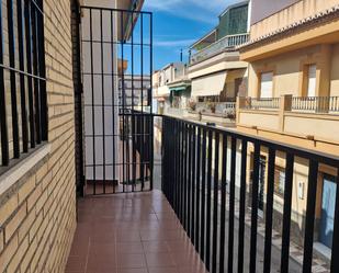 Vista exterior de Casa o xalet en venda en Motril amb Moblat
