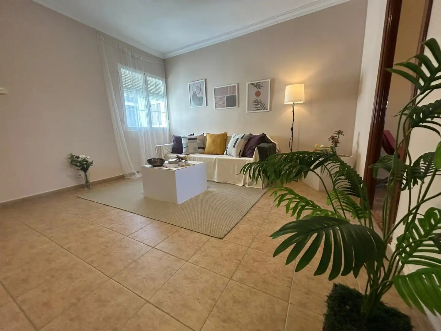 Sala de estar de Piso en venta en Antequera con Aire acondicionado, Calefacción y Trastero