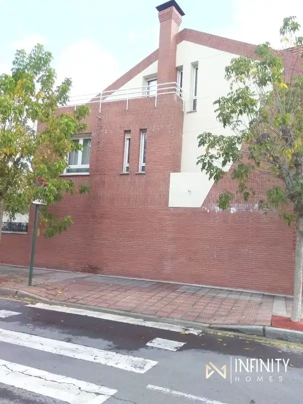 Exterior view of Flat for rent in Loiu  with Heating, Terrace and Storage room