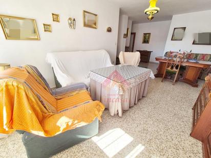 Sala d'estar de Pis en venda en Ronda amb Traster