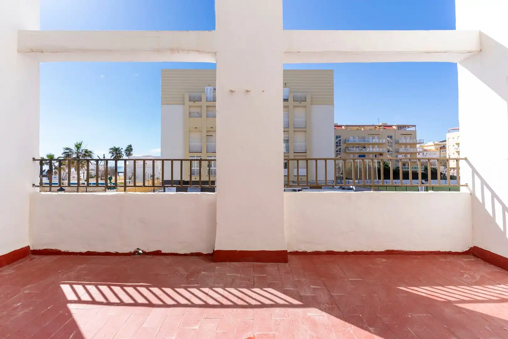Vista exterior de Apartamento en venta en Manilva con Terraza