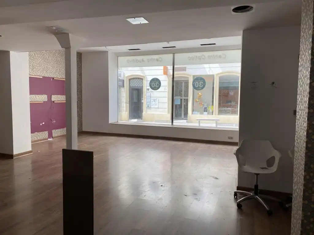 Local comercial en venda a Centro, imagen 5