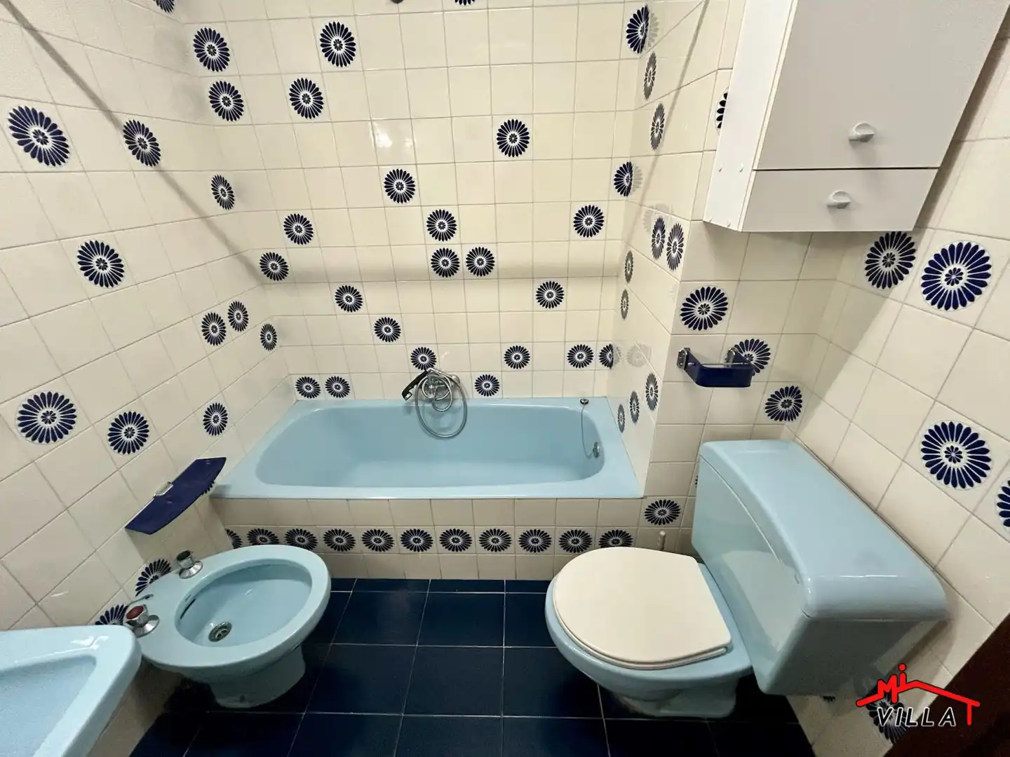 Bathroom of Flat for sale in Laredo  with Terrace