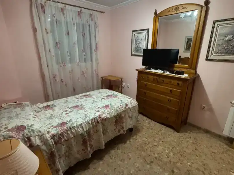 Habitación de Piso en venta en Sagunto / Sagunt con Terraza y Balcón