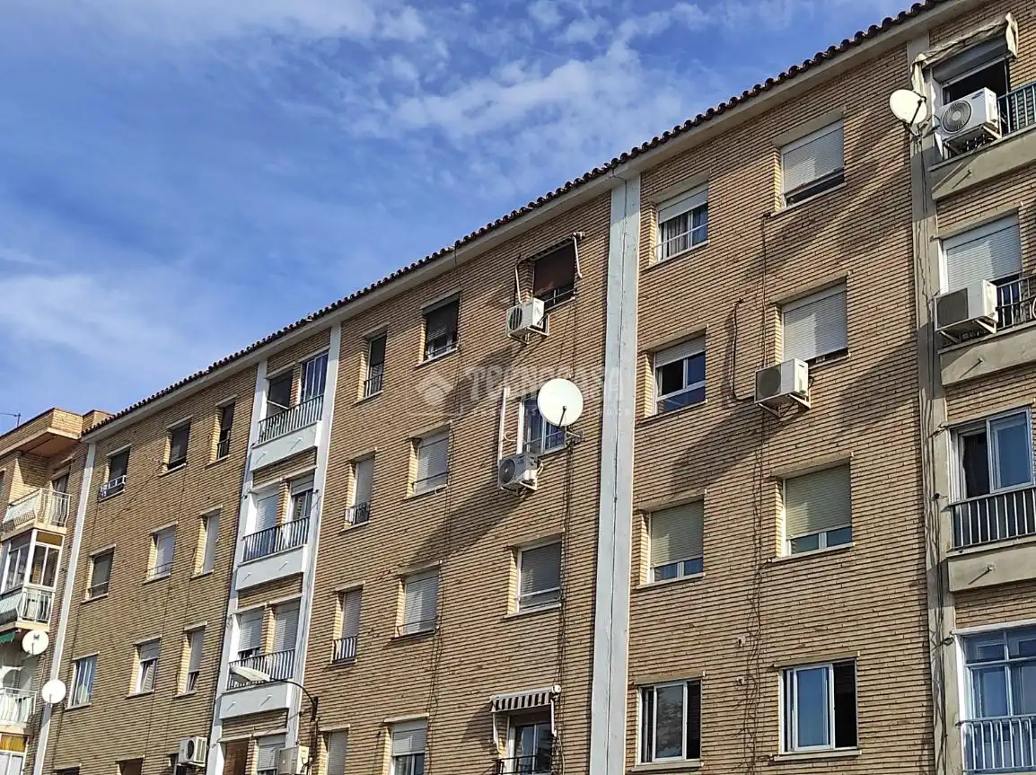 Exterior view of Flat for sale in Zaragoza  with Heating
