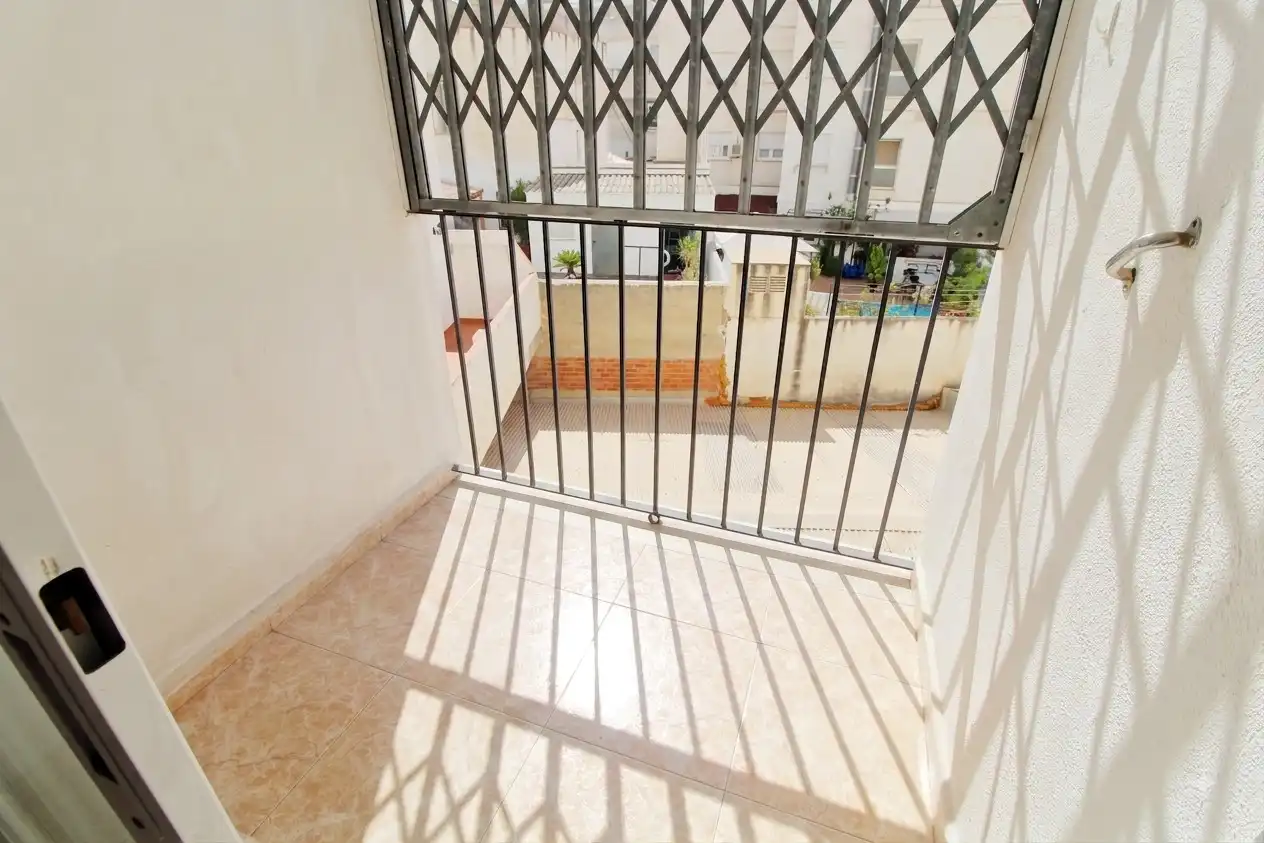 Appartamento con terrazza in vendita a Carrer de la Constitució Espanyola, imagen 11