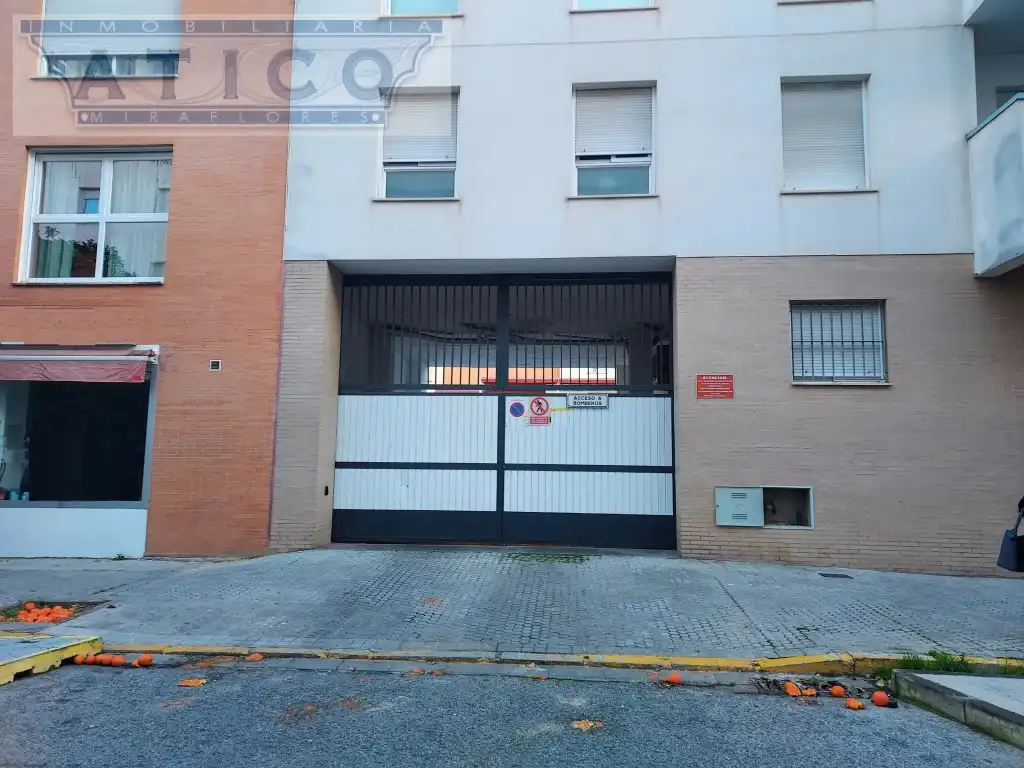 Aparcament en venda a Nervión, imagen 2