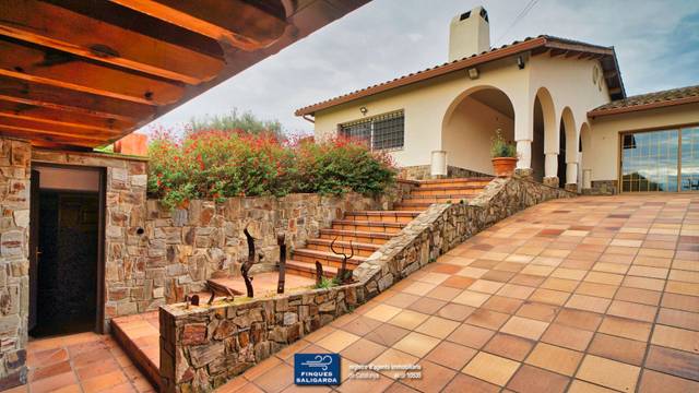 Casa-chalet en Venta en Can Violí  - Can Poi del Bosc