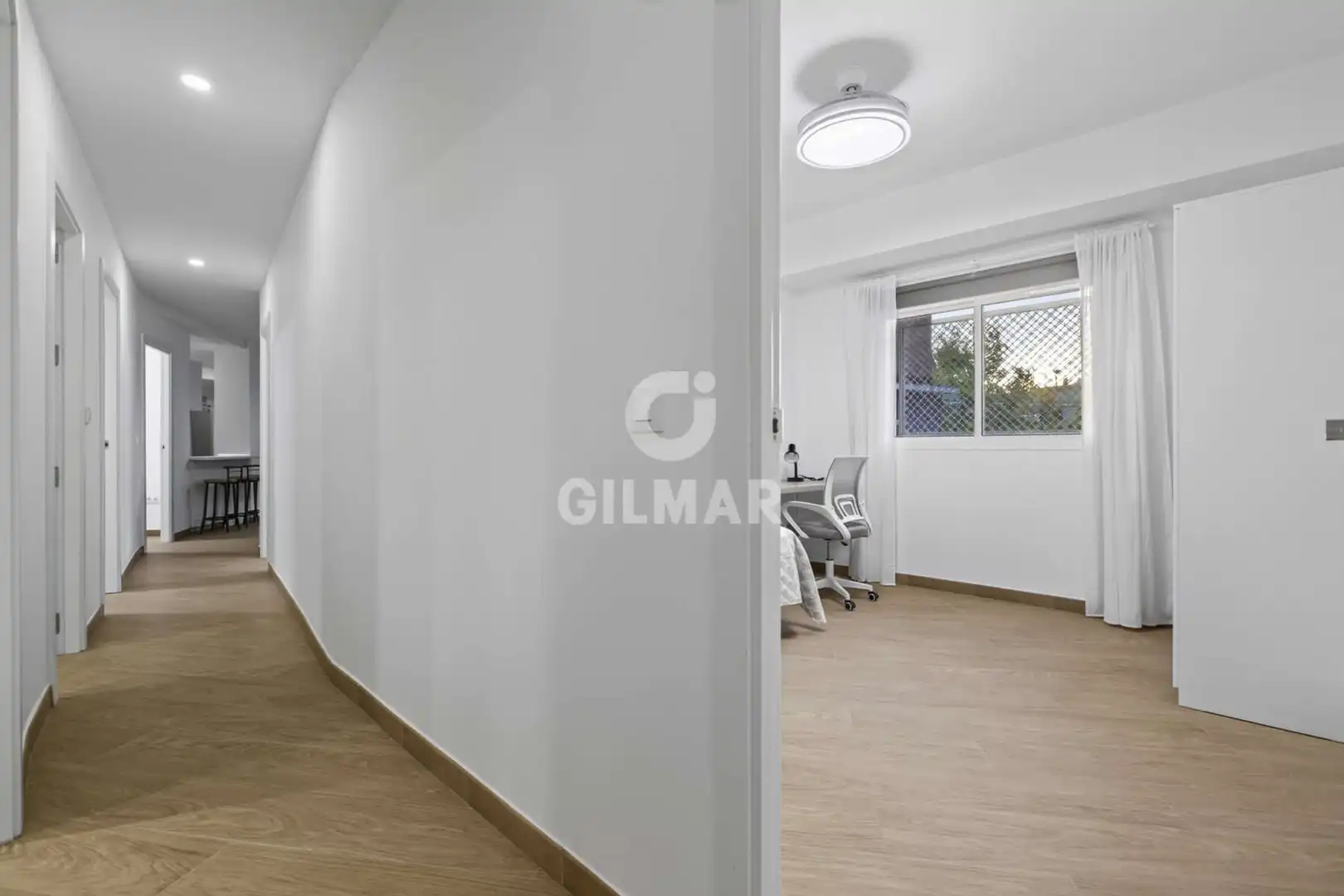 Piso en venta en Sevilla con Calefacción y Jardín privado