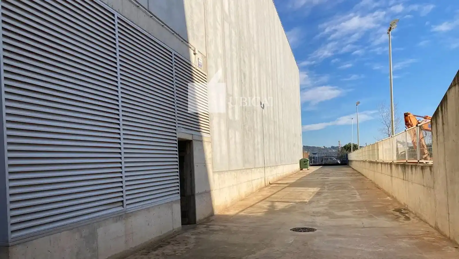 Vista exterior de Nau industrial de lloguer en Sant Andreu de la Barca, Barcelona