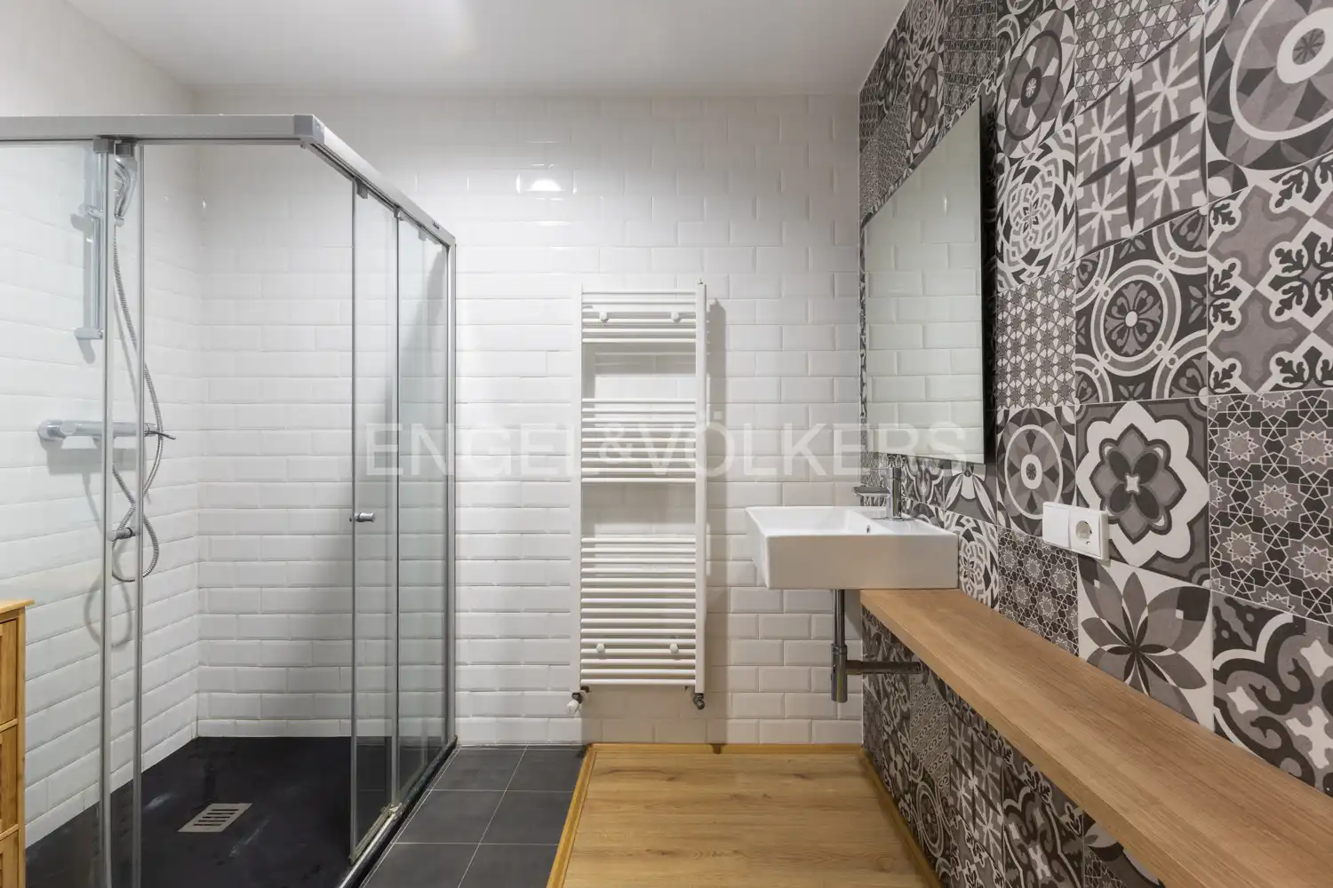 Baño de Piso en venta en Valencia con Aire acondicionado y Calefacción
